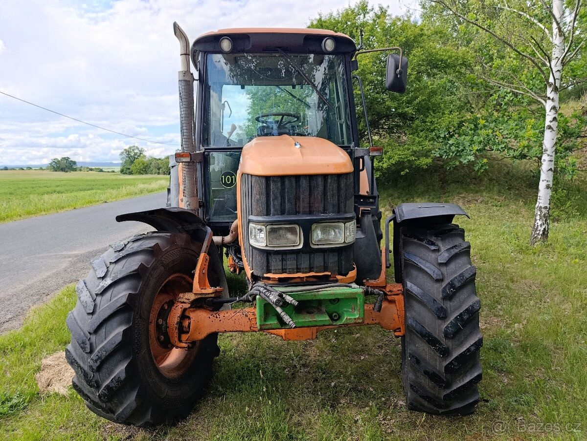 John Deere 6330. - 7