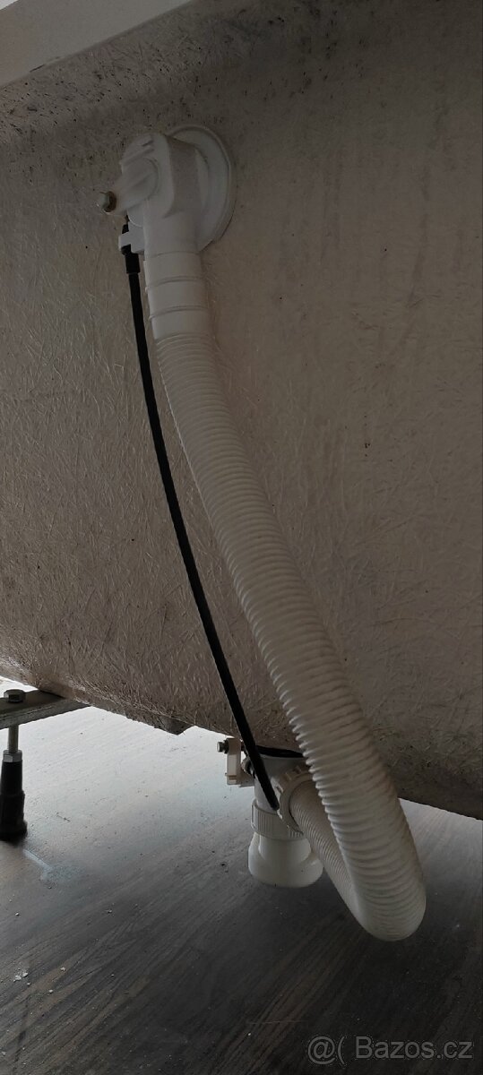 Akrylátová vana zkosená - 7