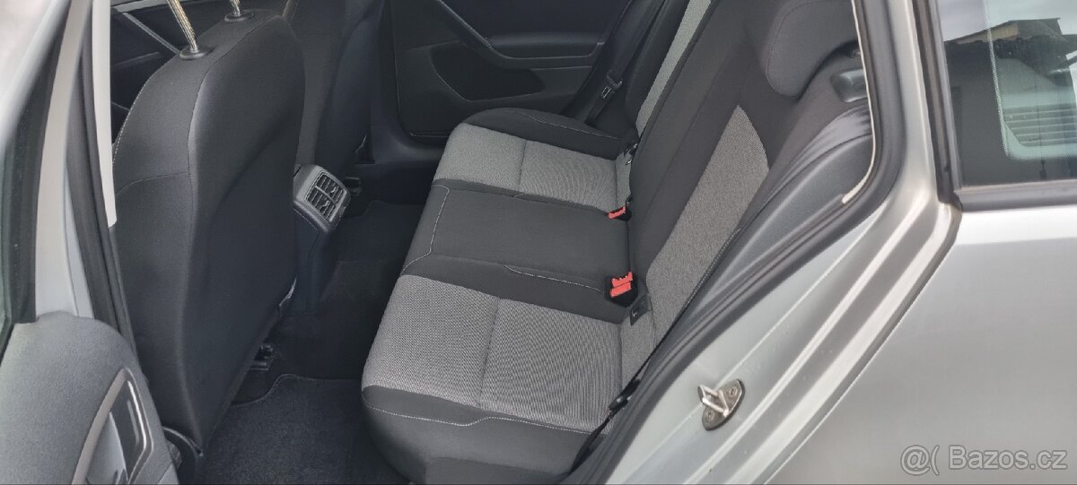 VW Golf VII combi 1.6TDi 81Kw mod.2015 velmi slušné - 7