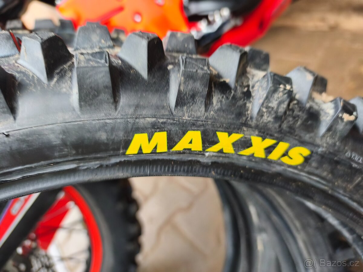 Neměl by někdo zájem o zánovní pneu - 7