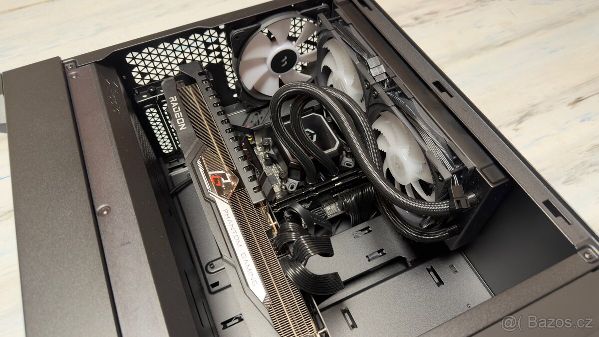 VÝKONNÝ HERNÍ PC – Ryzen 7 8700F / RX 7900 XT / 32 GB DDR5 - 7
