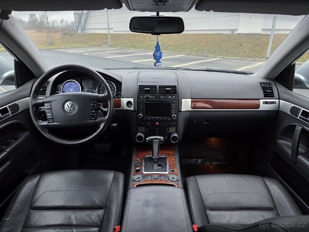 Volkswagen Touareg 3.0tdi V6 - 7