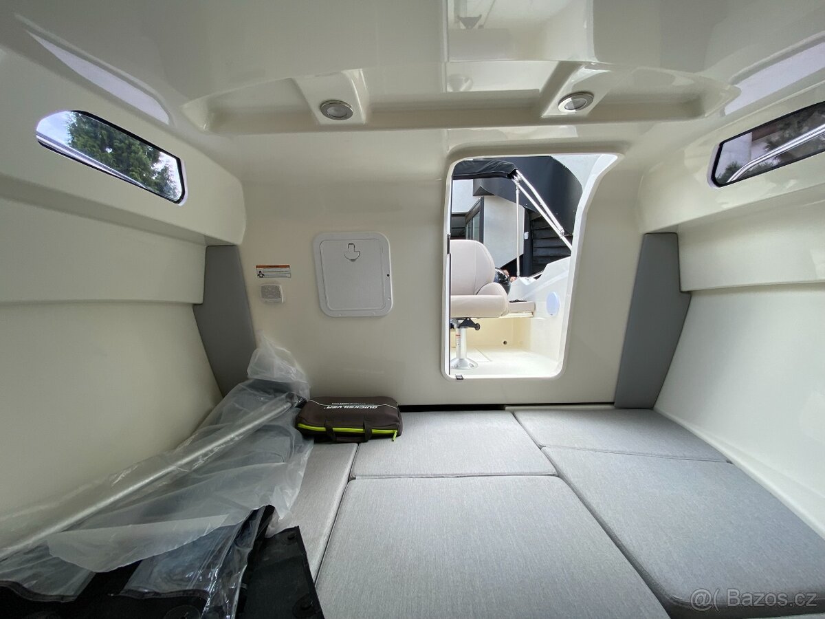 QUICKSILVER 555 CABIN - 7