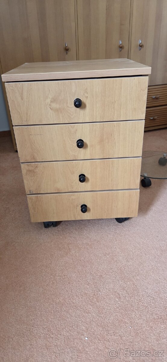 Knihovny, komoda, kontejner - 7