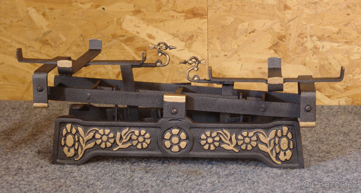 Starožitné váhy " květy"+ sada závaží - 7