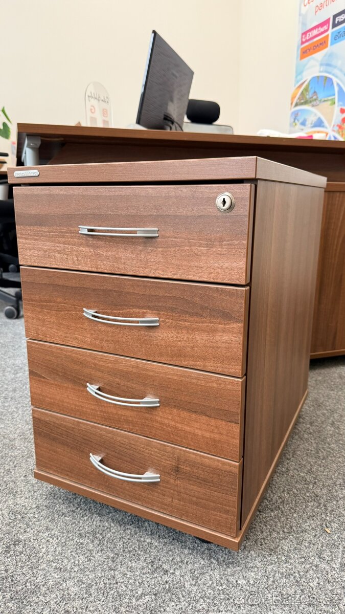 Kancelářské stoly se šuplíky - 7