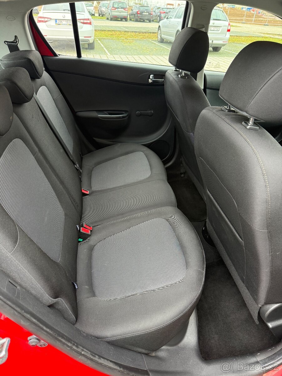 Hyundai i20 • 1.2 benzín • 62,5 kW • 2013 • 104 000 km - 7