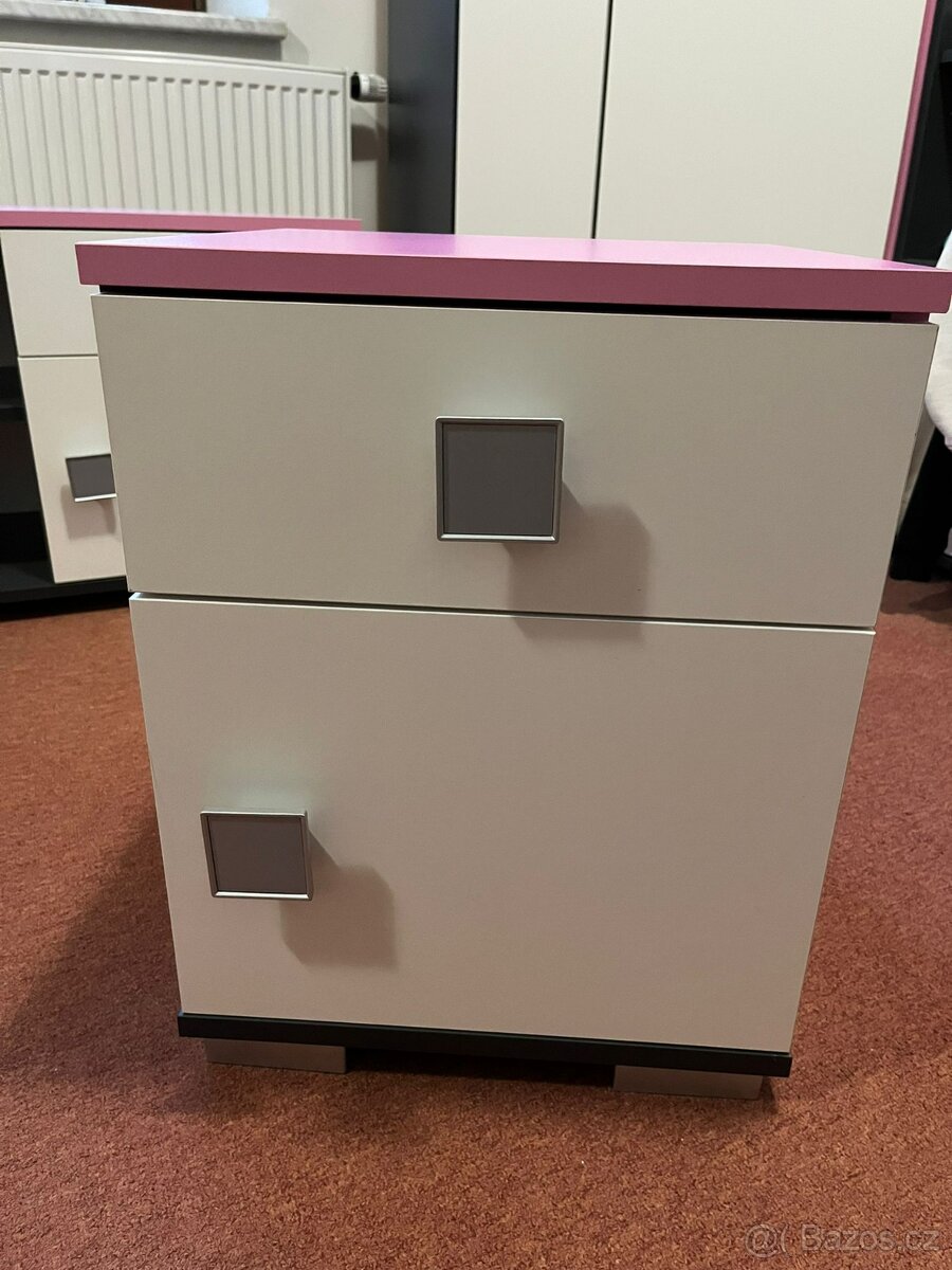 skříňky komplet - 7