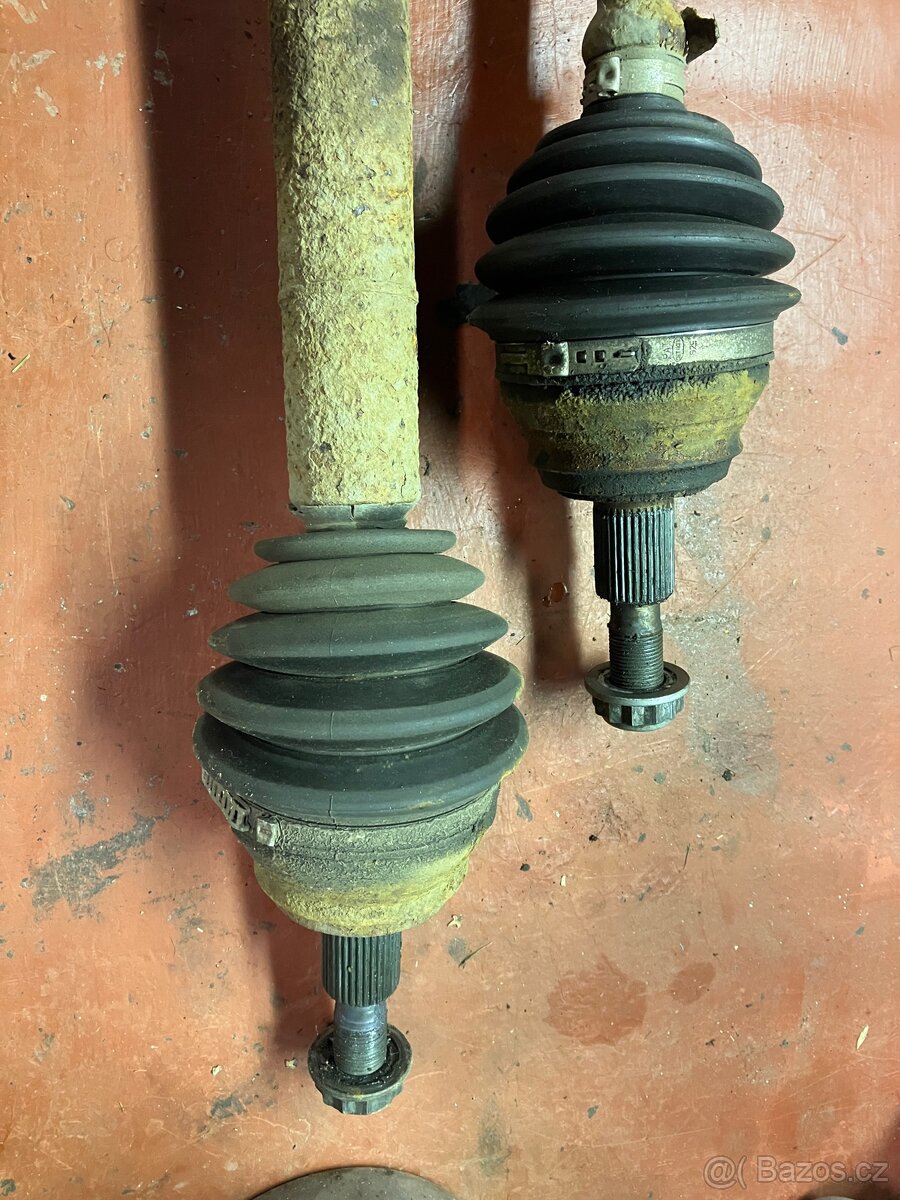 ŠKODA Octavia 1 - přední náprava - díly - 7
