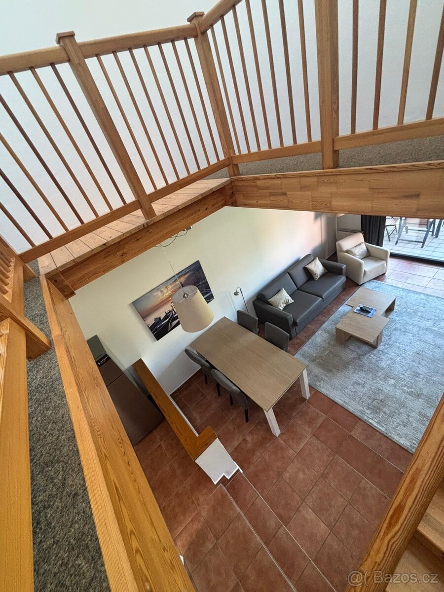 Prodám krásný patrový bungalov přímo u jezera - 7