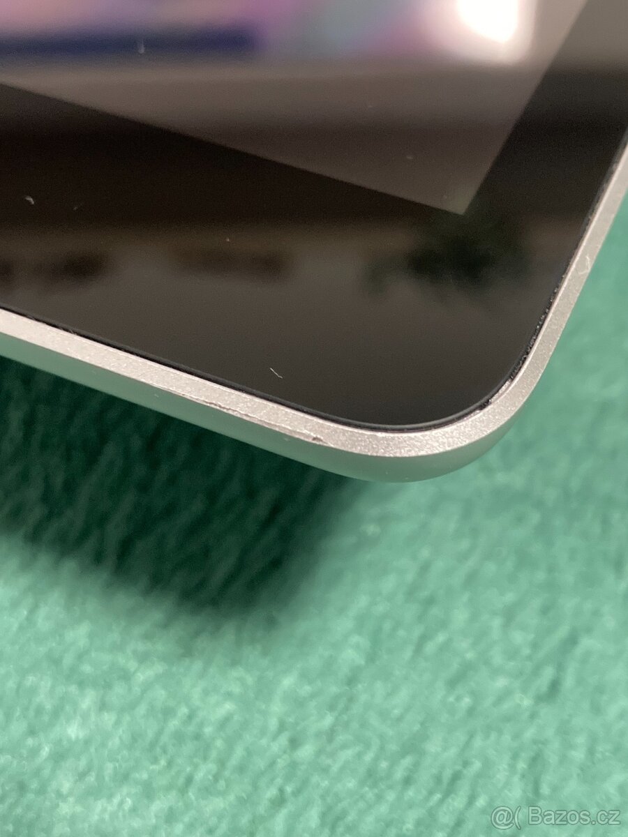 iPad 9 (2021) | 10.2" 64GB Cellular Baterie 84% - 7