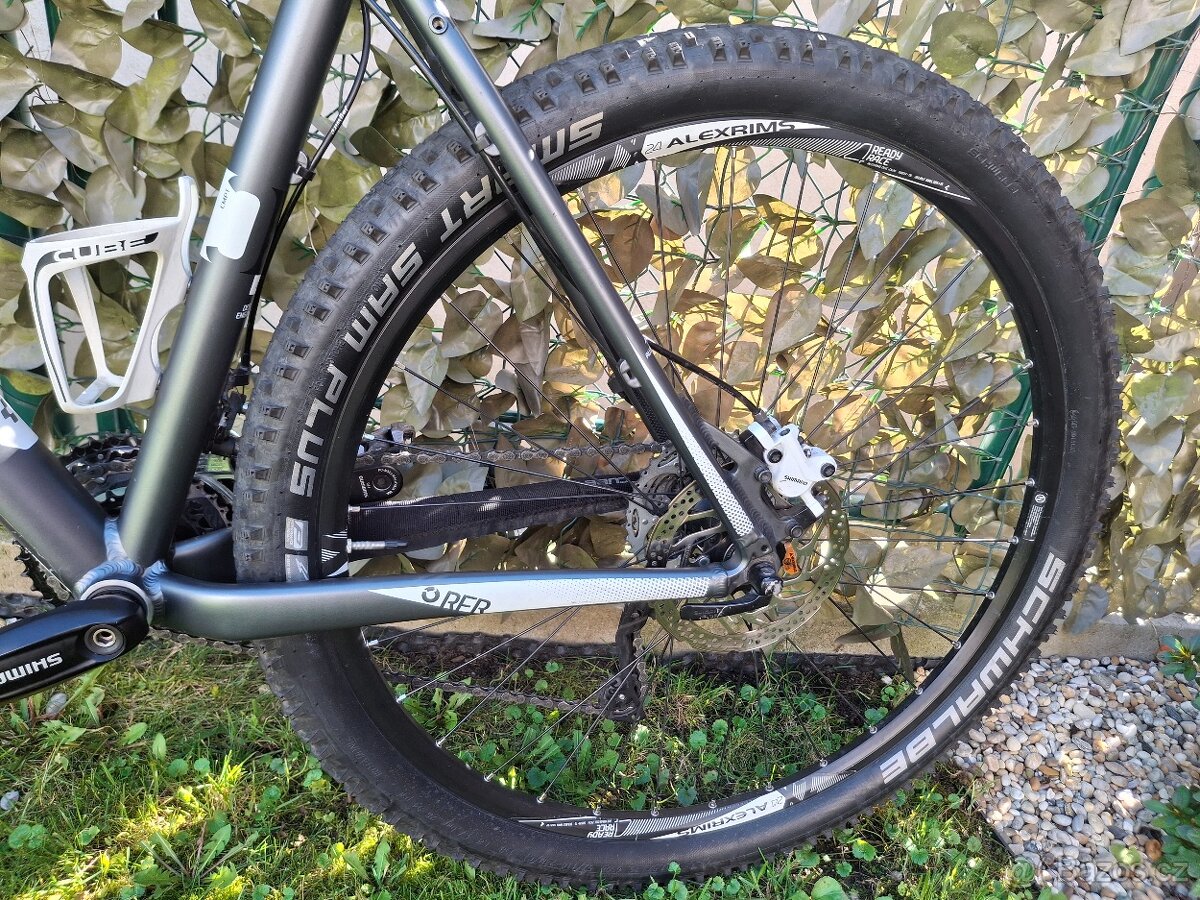 Prodám horské kolo CUBE ACID - 7