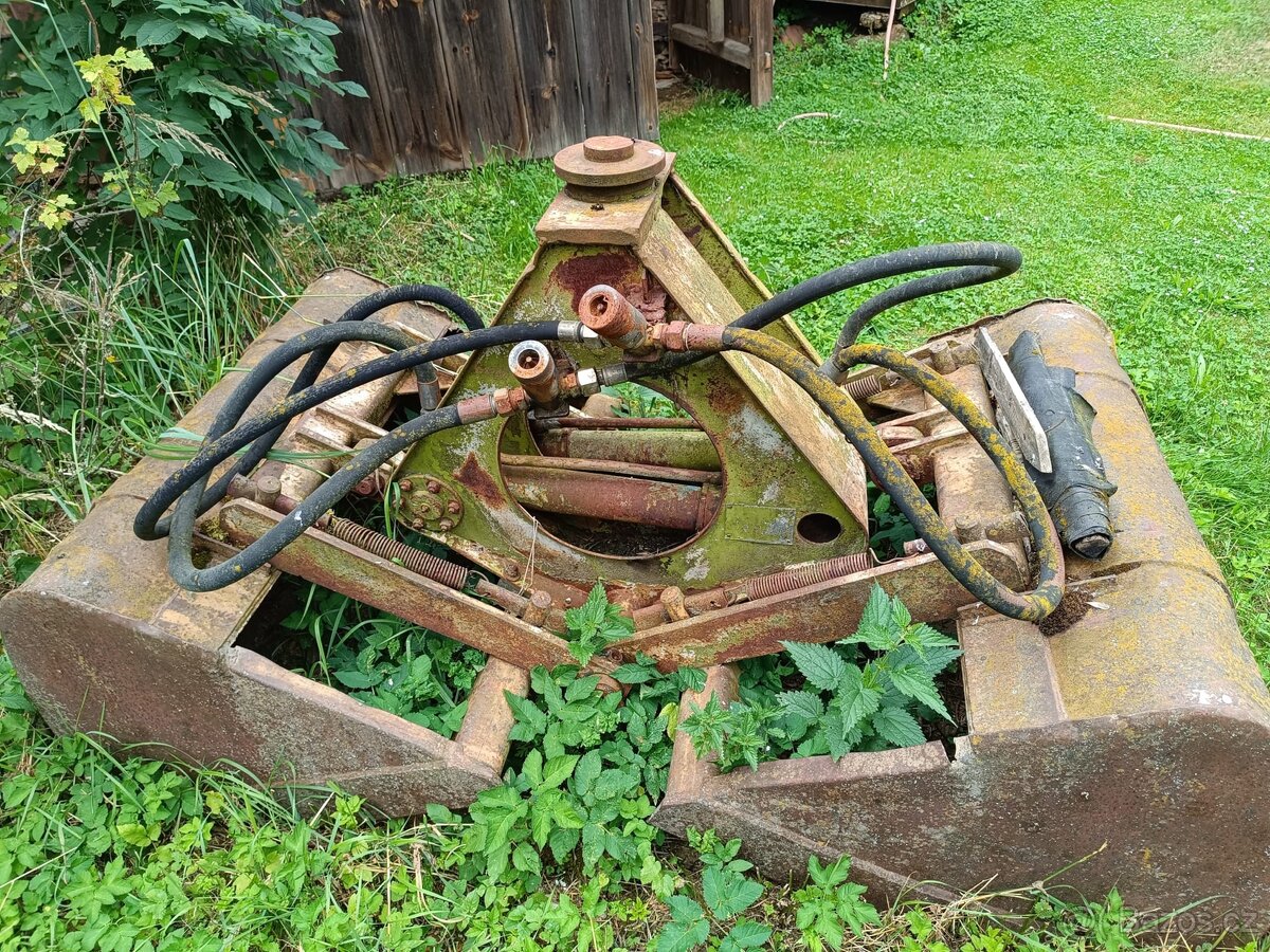 PRODÁM BAGR AMINA 4x4 - 7