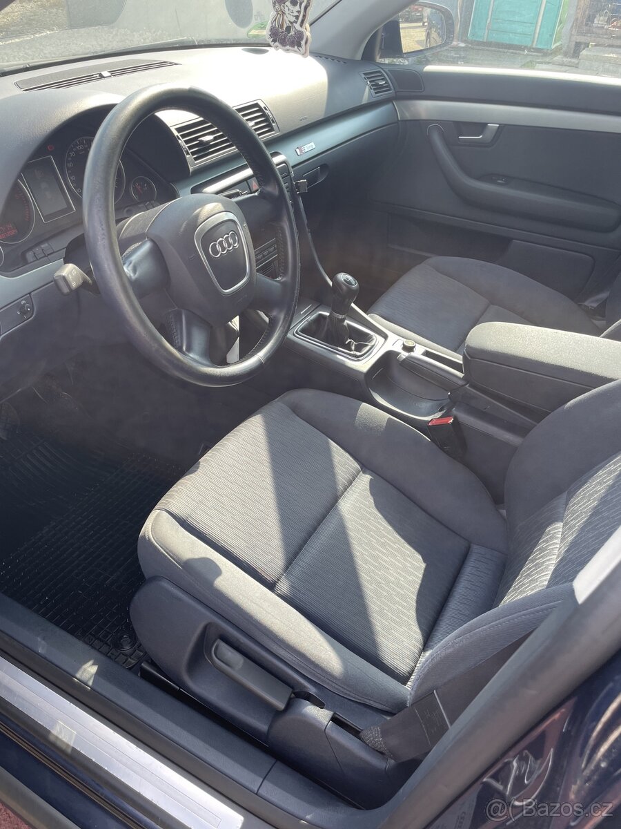 Audi A4 2.5tdi..combi.....manuál - 7