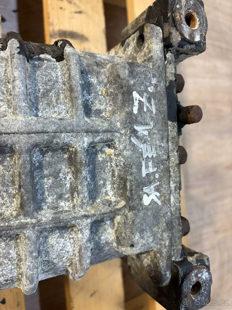 // Zadní Diferencial Hyundai Santa Fe 2.0 CRDI, 82.5kw // - 7