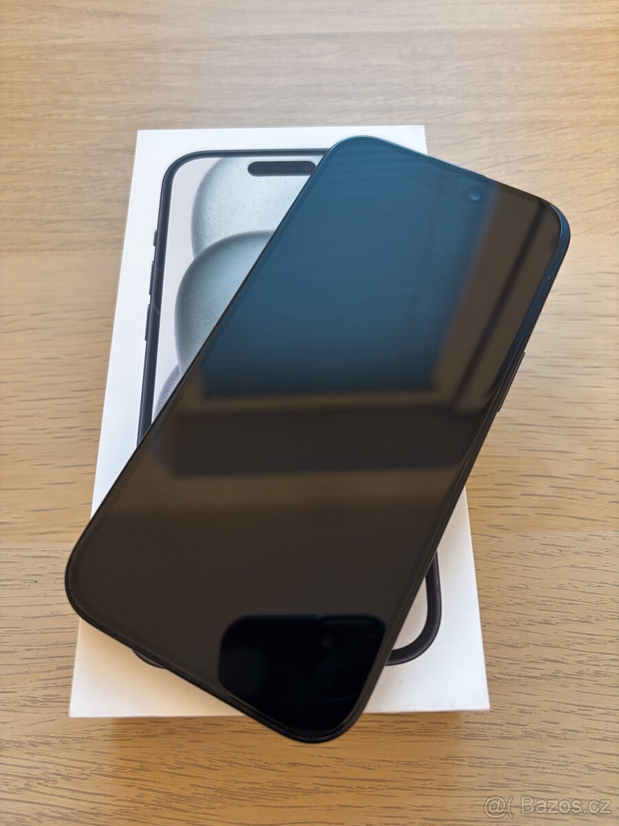IPhone 15 černý 128gb - 7