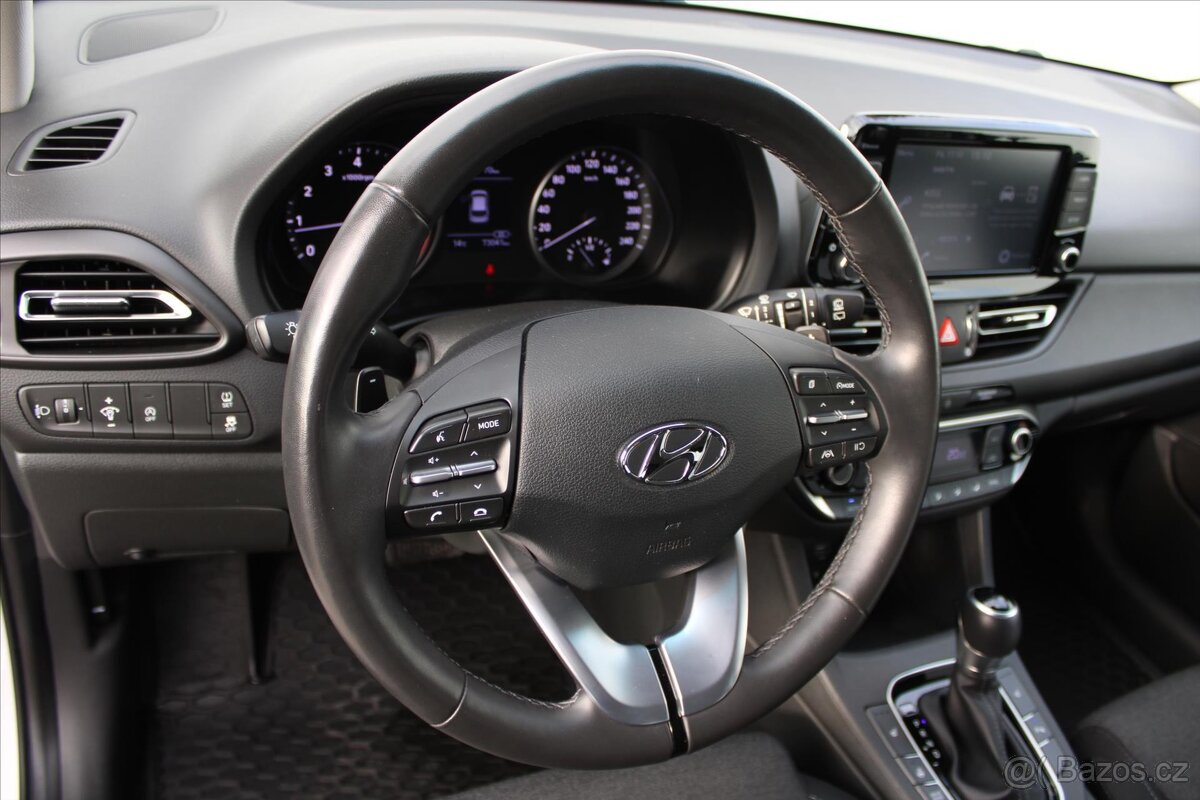 Hyundai i30 1.5T-GDI 117kW FAMILY SMART ČR (2022) - 7