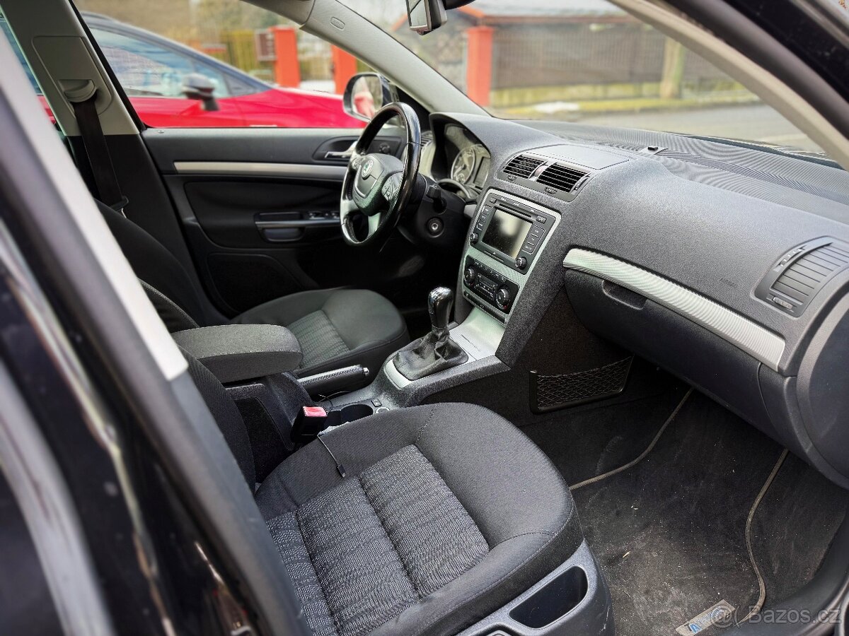 Octavia2 facelift 160tkm 2010 - 7