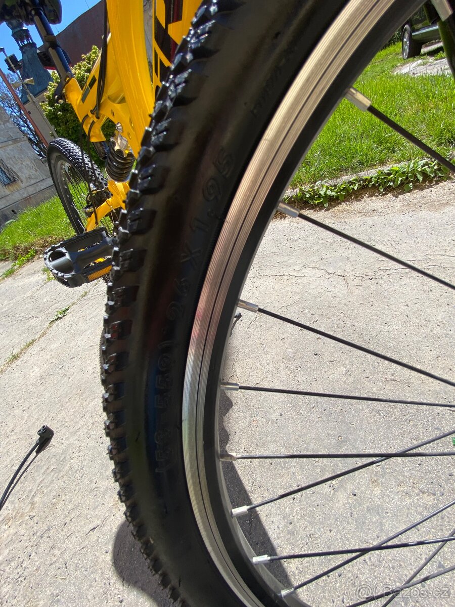 Plně horské kolo 26" ACTIVE - 7