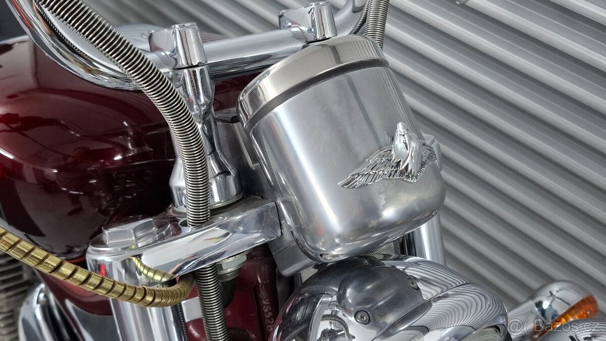 SUZUKI VS 800 INTRUDER - 7