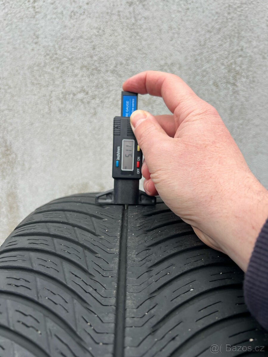 235/60R18 107H sada zimní pneu MICHELIN ALPIN 5 - 7