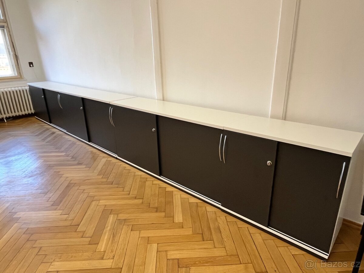 Kancelářský nábytek - 7