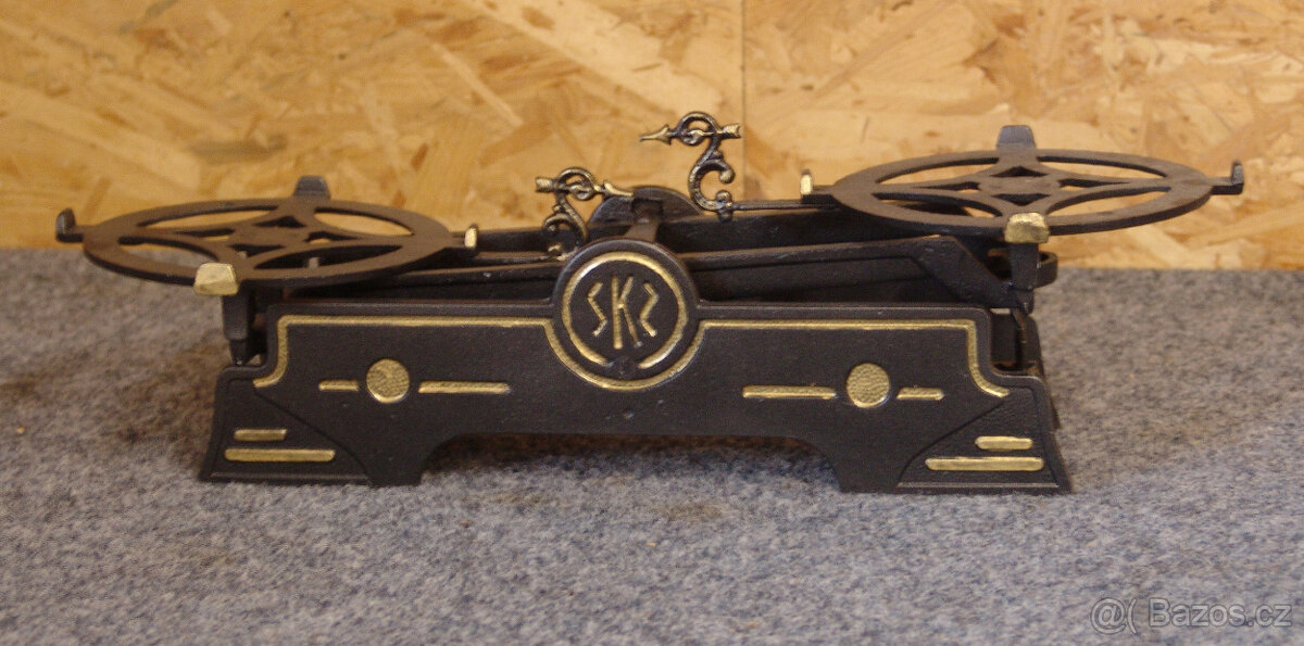 Starožitné váhy " SKS" + sada závaží. - 7