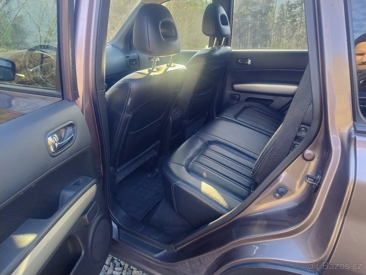 Prodám Nissan X-trail - 7