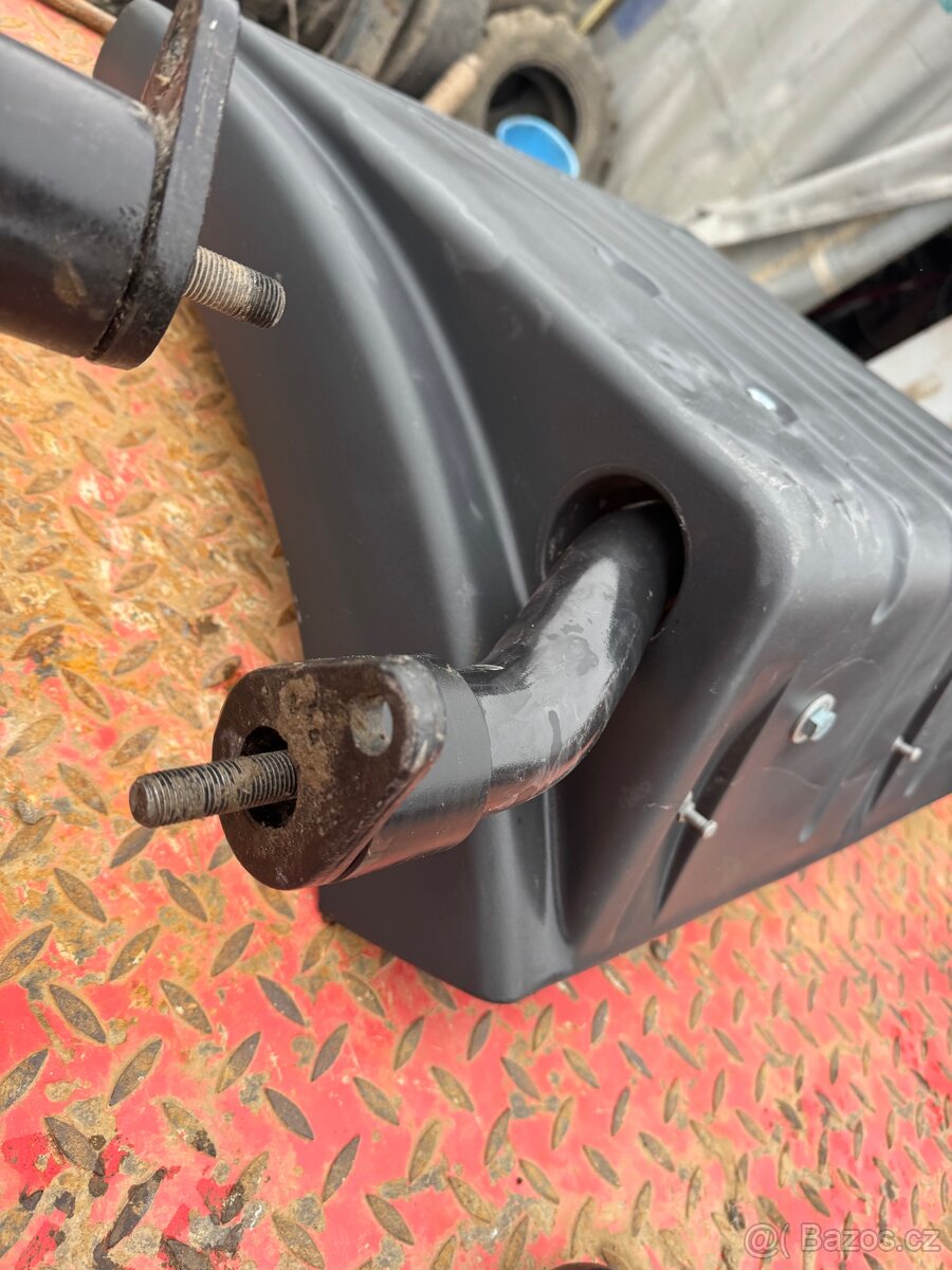 Blatníky na MAN TGS 8x4 - 7