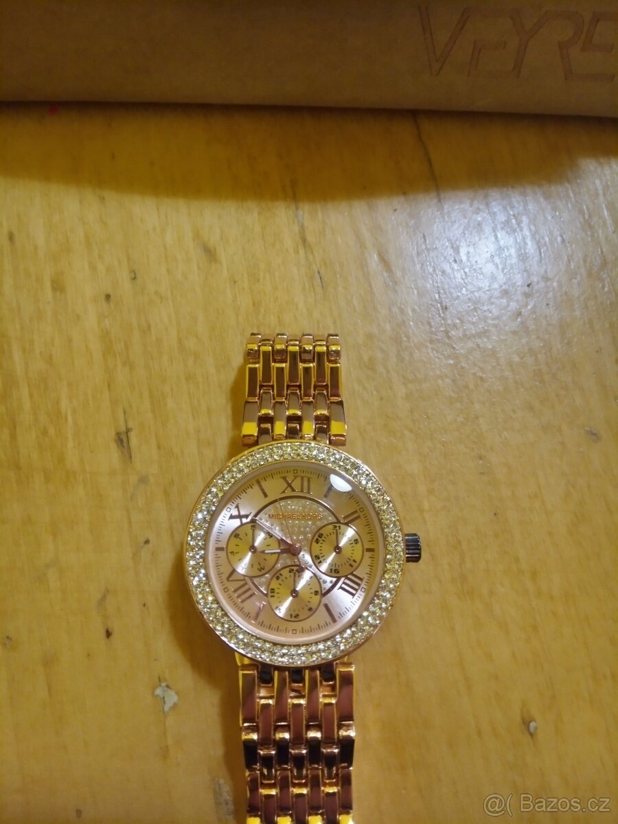 Dámské hodinky - cena 600,-Kč - 7