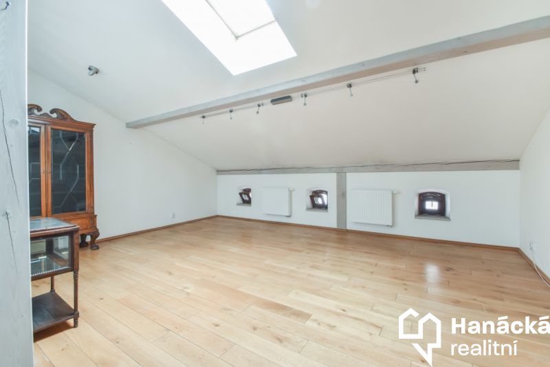 Zrekonstruovaný dům v centru Olomouce, ul. Šemberova - 7