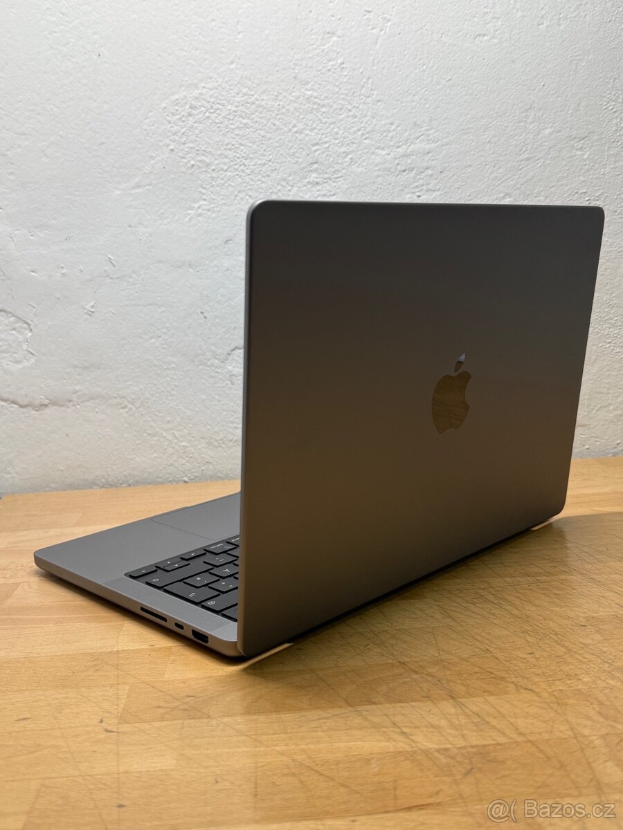 MacBook Pro 14” 2023 M2 PRO /32GB RAM/512GB SSD/Záruka - 7