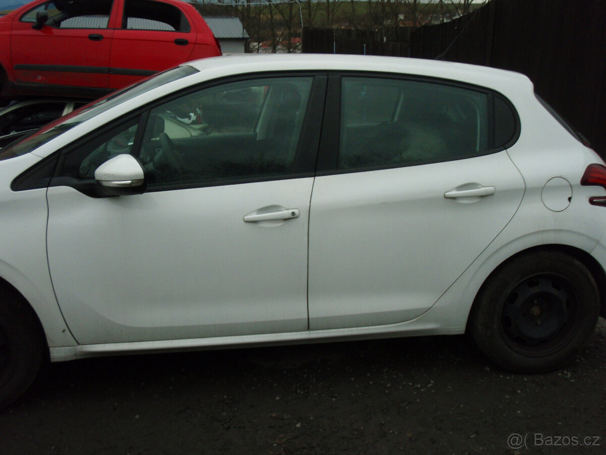 PEUGEOT 208 PURE TECH 1.2VTi 60kW 2016 - 7