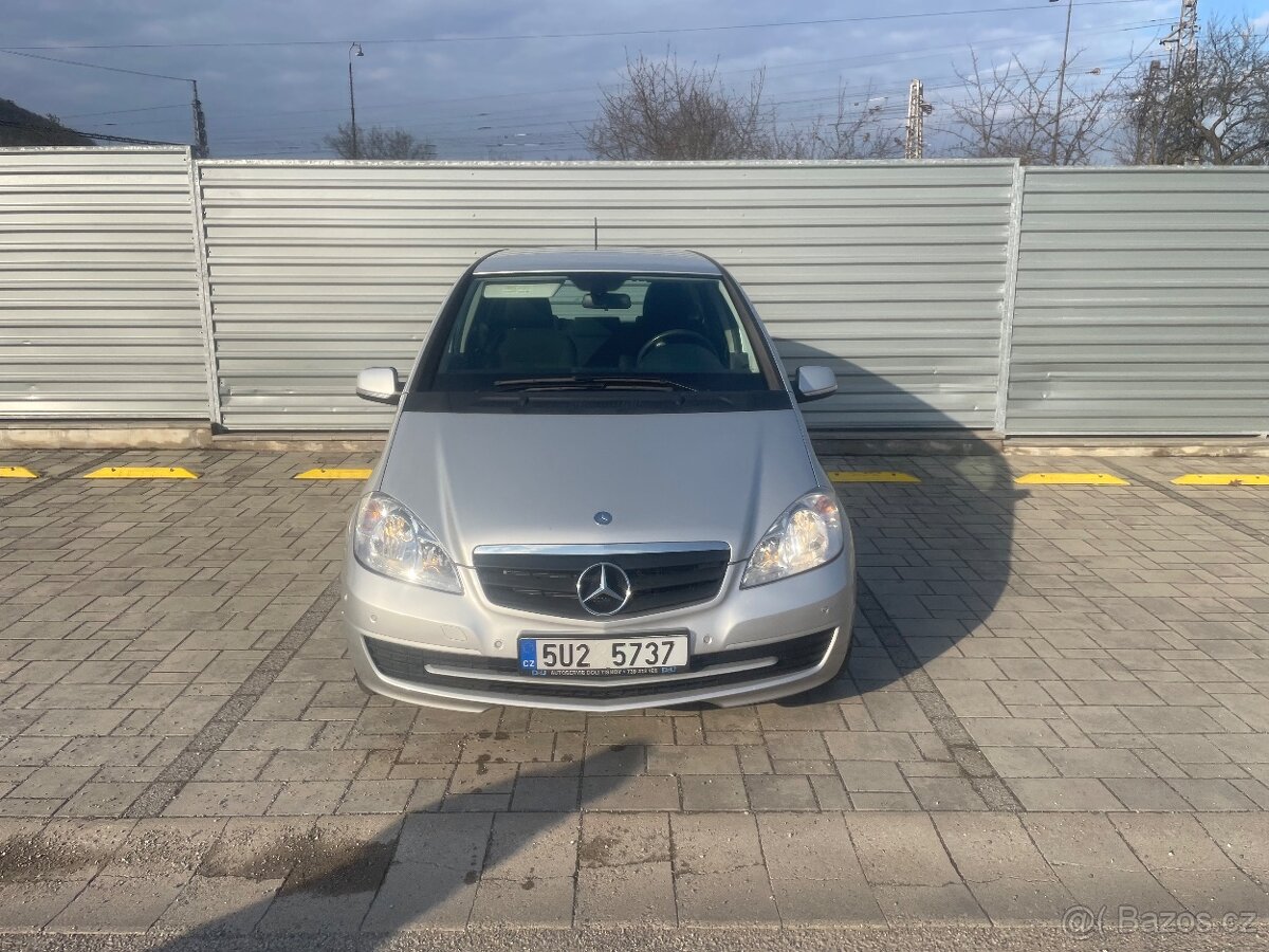 Mercedes A - 7