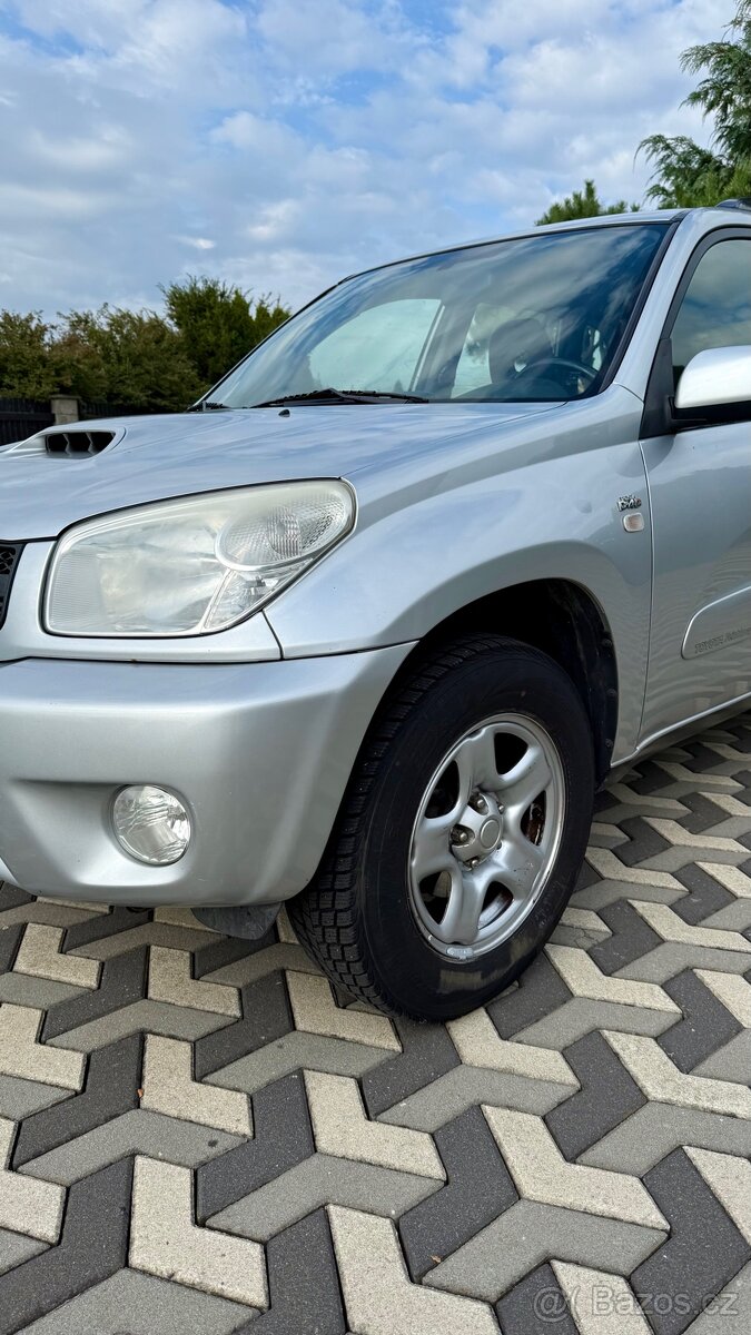 TOYOTA RAV4 2.0D4D 85kw 4x4 - 7
