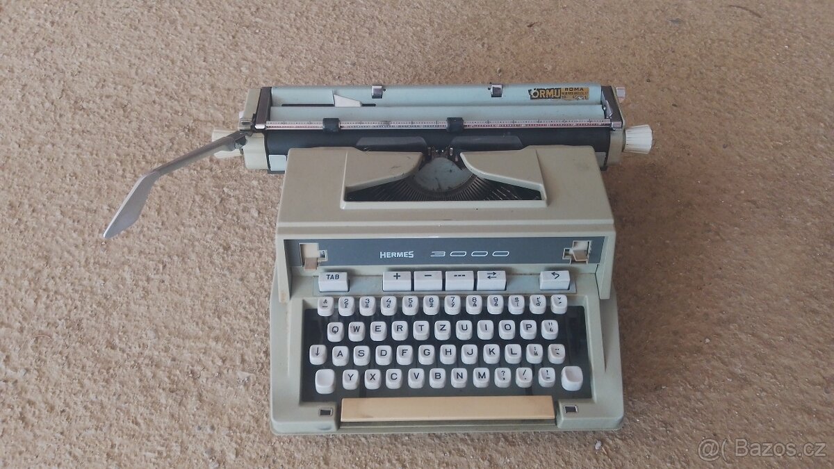 Prodám švýcarský starožitní psací stroj Hermes v kufríku - 7