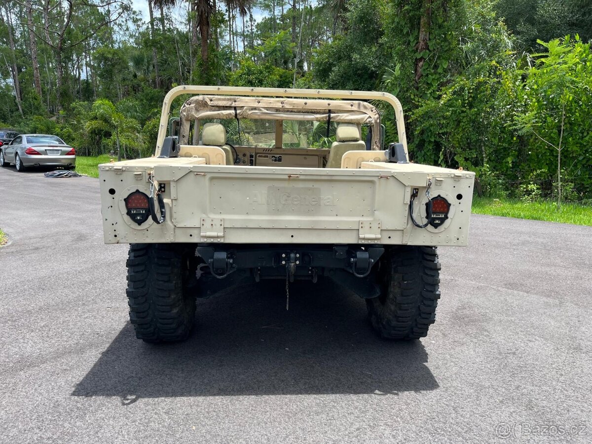 Hummer H1 Humvee - 7