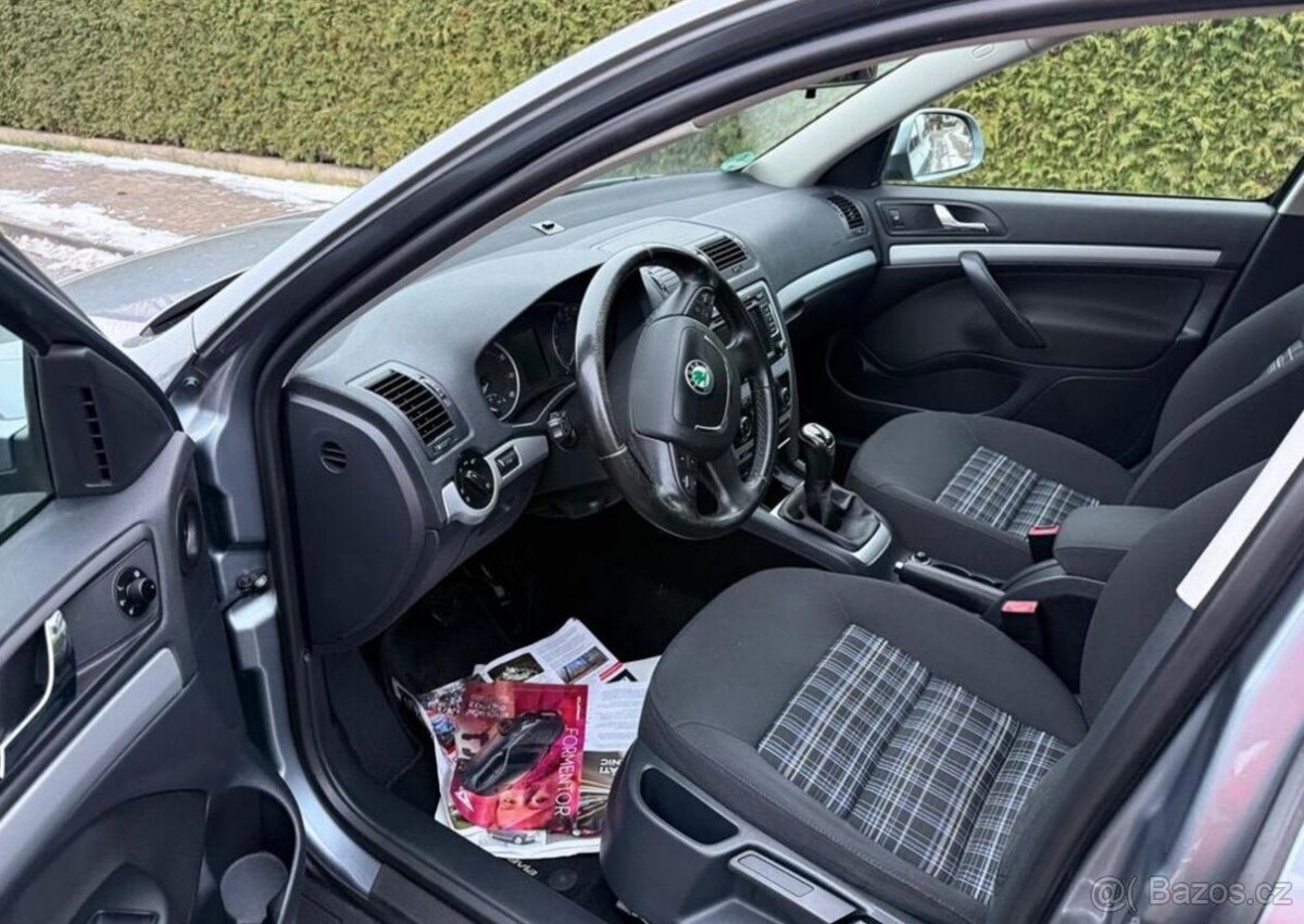 Škoda Octavia 1,4TSi/90kw ,serviska nová STK benzín - 7