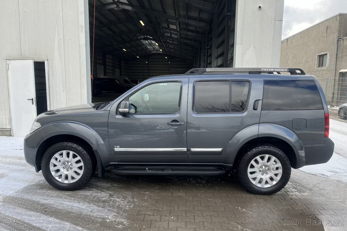 Nissan Pathfinder 3.0 dCi LE 170kw - 7