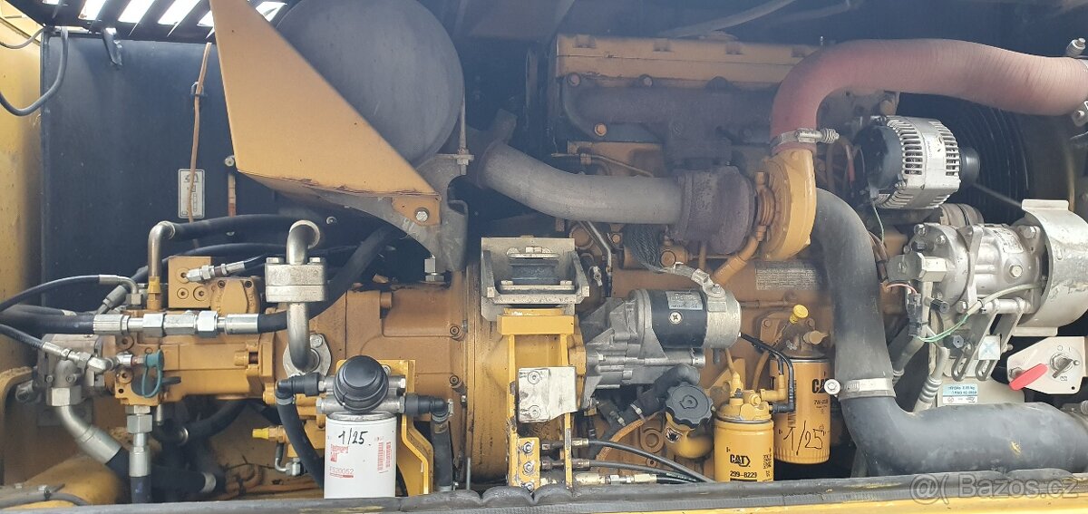 Kolový bagr Cat 315D - 7