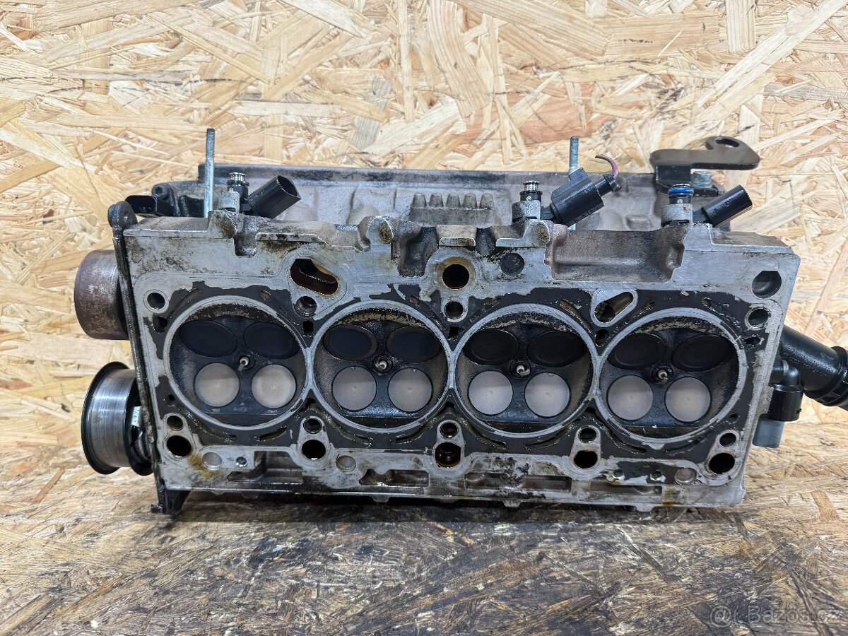 HLAVA MOTORU 2.0 FSI 06D103373AL - 7