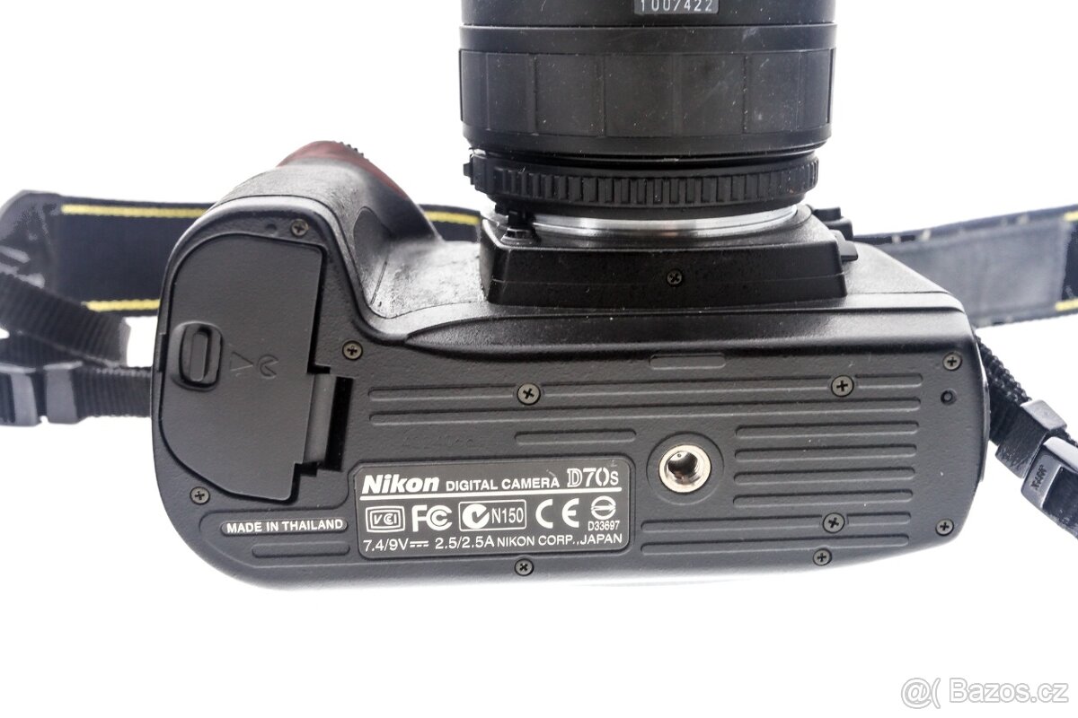 Zrcadlovka Nikon D70 + 28-70mm - 7