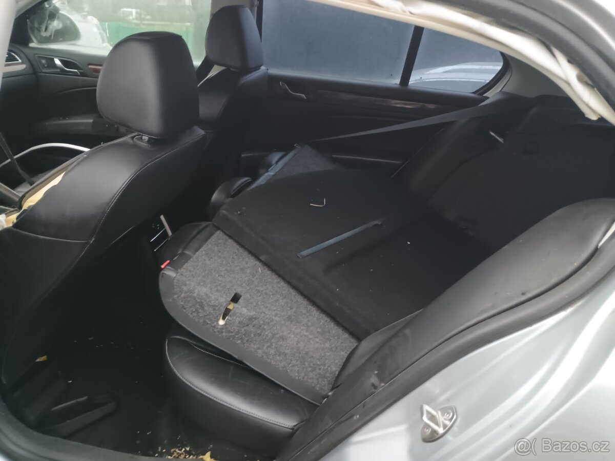 Prodám díly na škoda Superb 3.6 benzin - 7