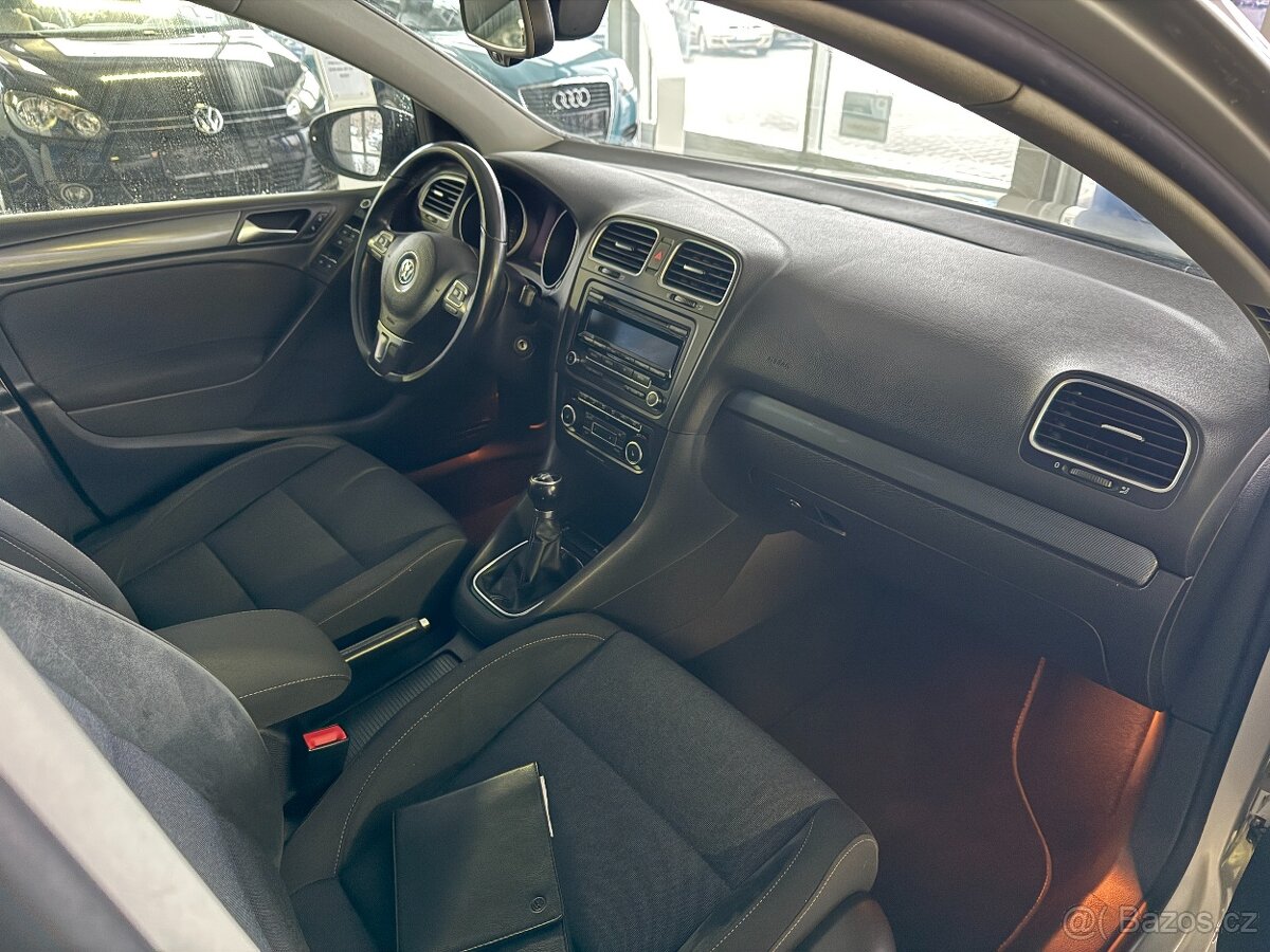 Volkswagen Golf 1,2 TSI 77kW,SERVISKA,STYLE - 7