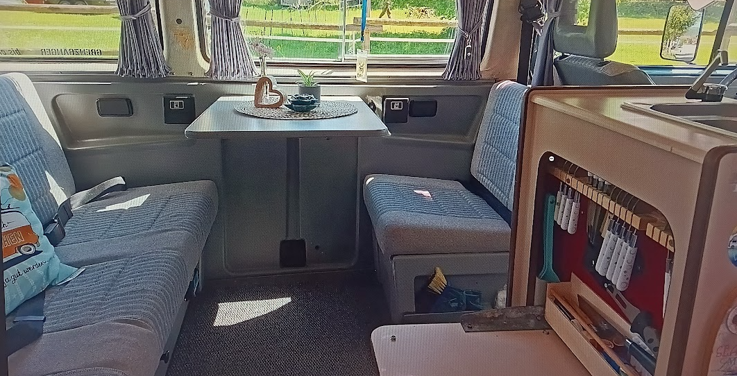 Skříňka originál do vozu VW T3, VW T2 - 7