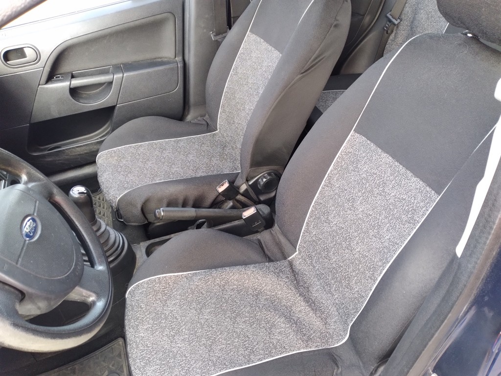 FORD FIESTA 1.3 8V AMBIENTE ČR,2.MAJITEL,AC - 7