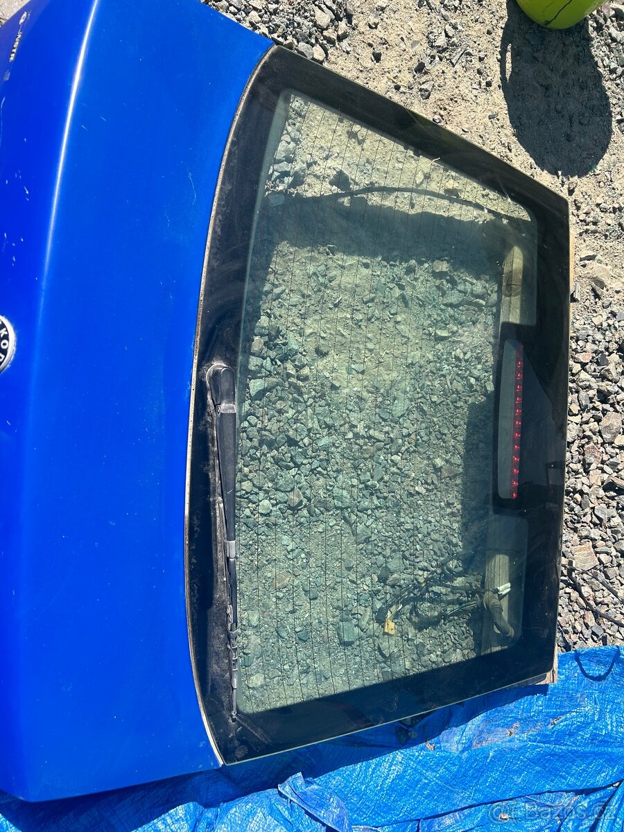 Kufr Octavia 1 sedan - 7