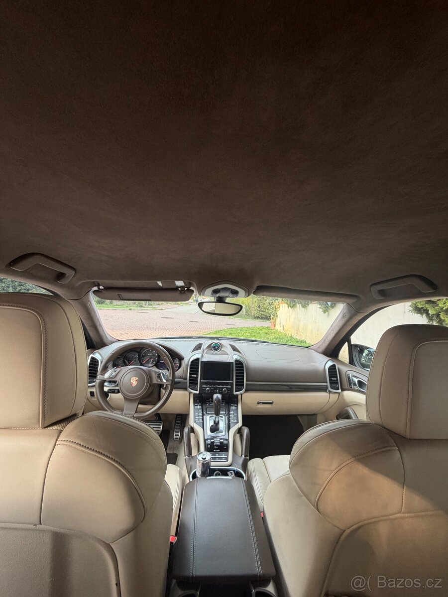 Porsche Cayenne Turbo 4.8 V8 Biturbo | 368 kW - 7
