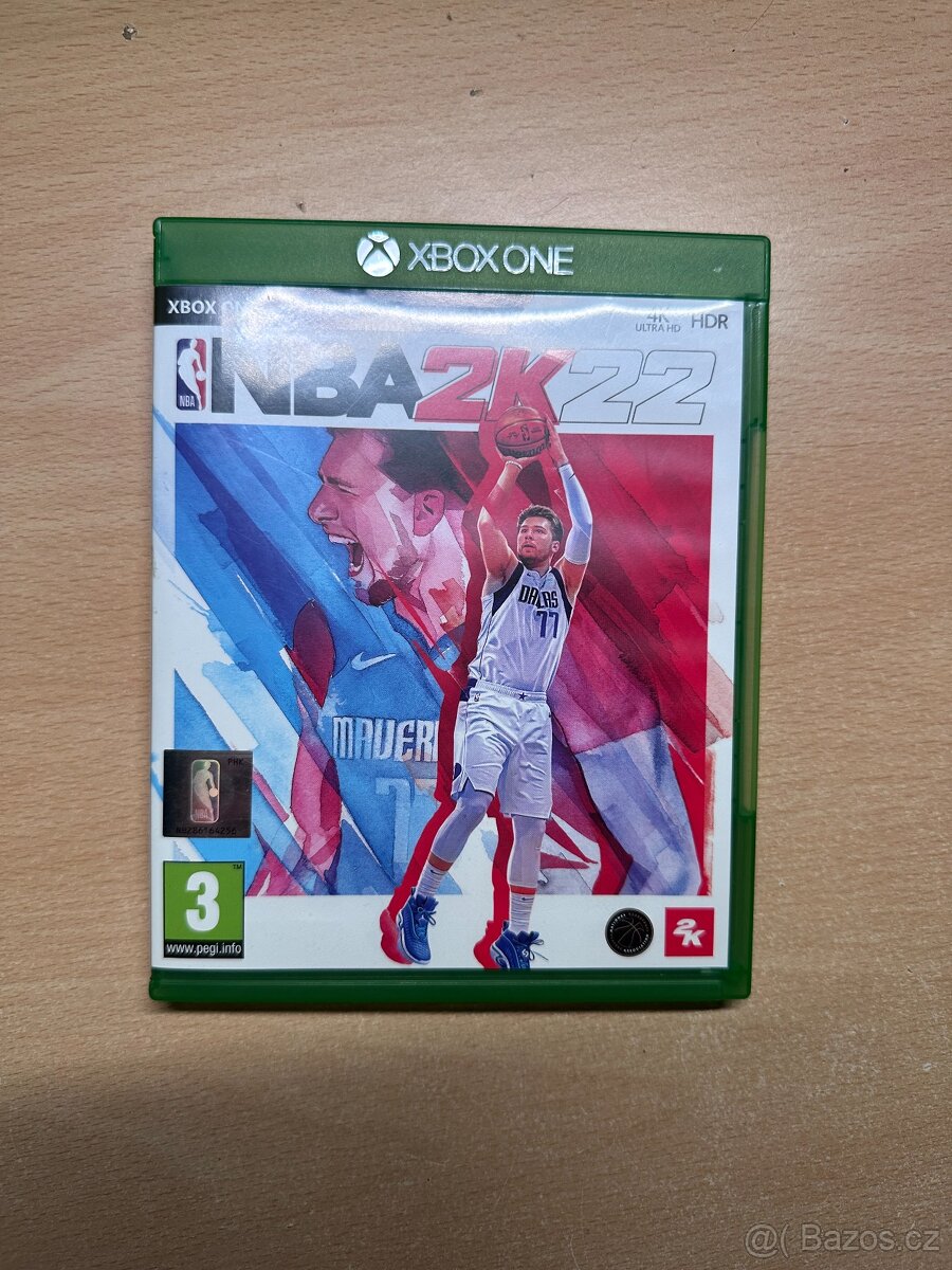 Xbox One X 1TB + NBA 2K22 - 7