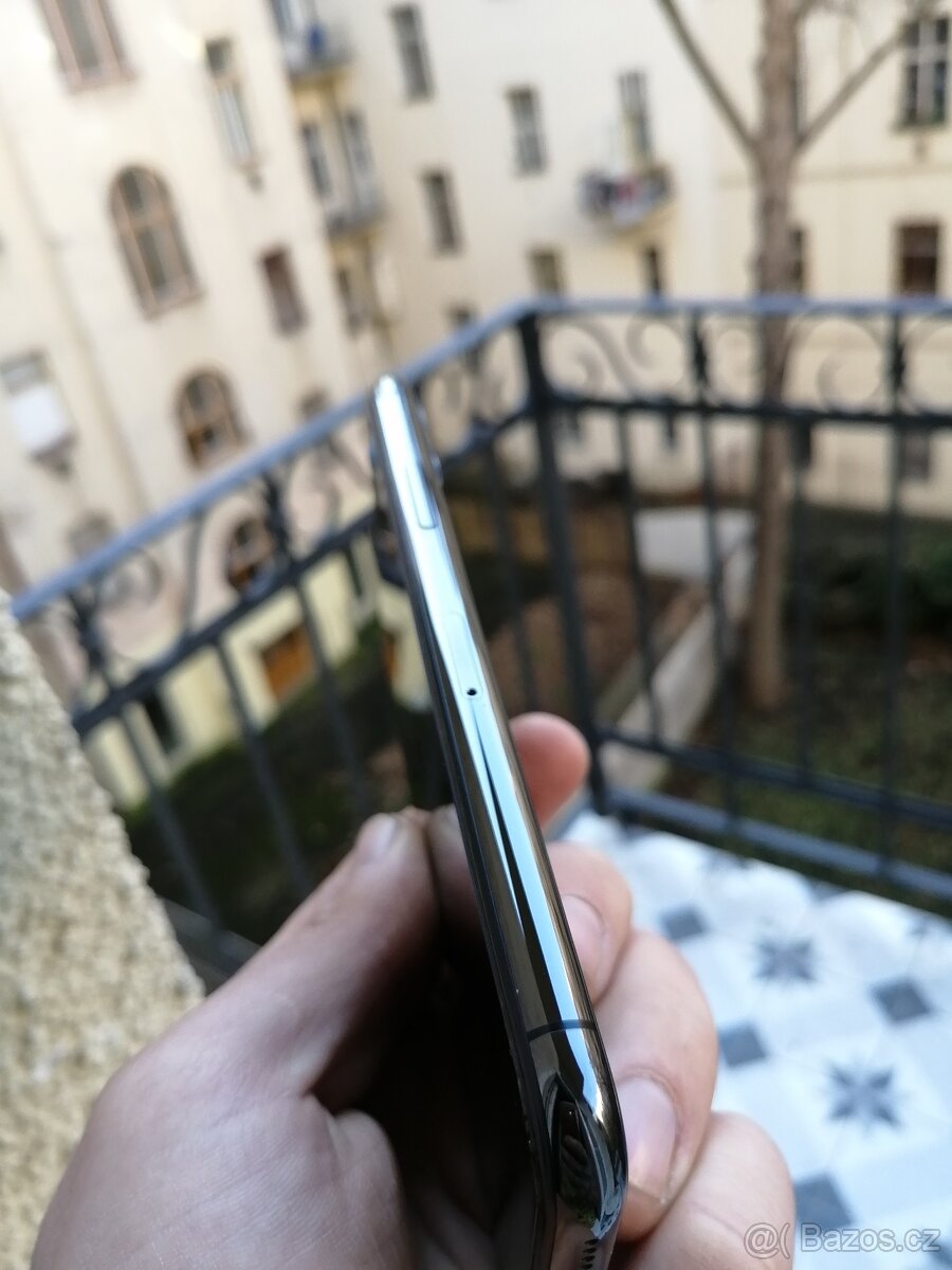 iPhone 11 PRO PERFEKTNÍ JAKO NOVÝ - 7